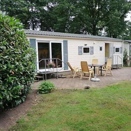 Chalet 4-6 Personen Epe F15 Van Alle Gemakken Voorzien Max Aantal Volwassen Personen Bedraagt 4 Kültér fotó