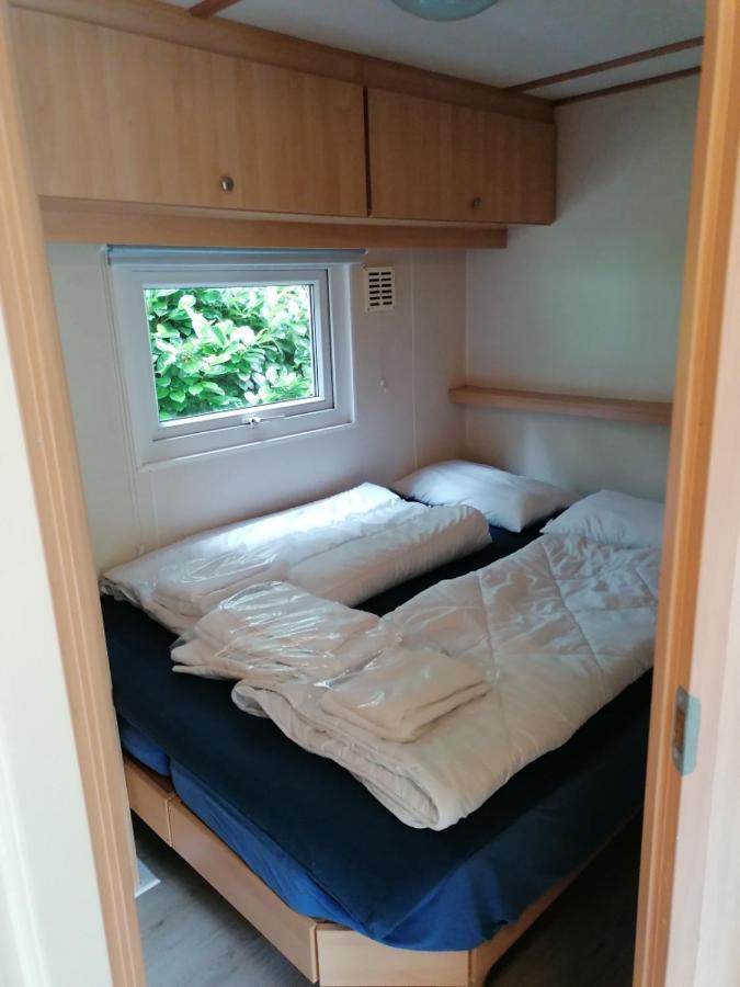 Chalet 4-6 Personen Epe F15 Van Alle Gemakken Voorzien Max Aantal Volwassen Personen Bedraagt 4 Kültér fotó